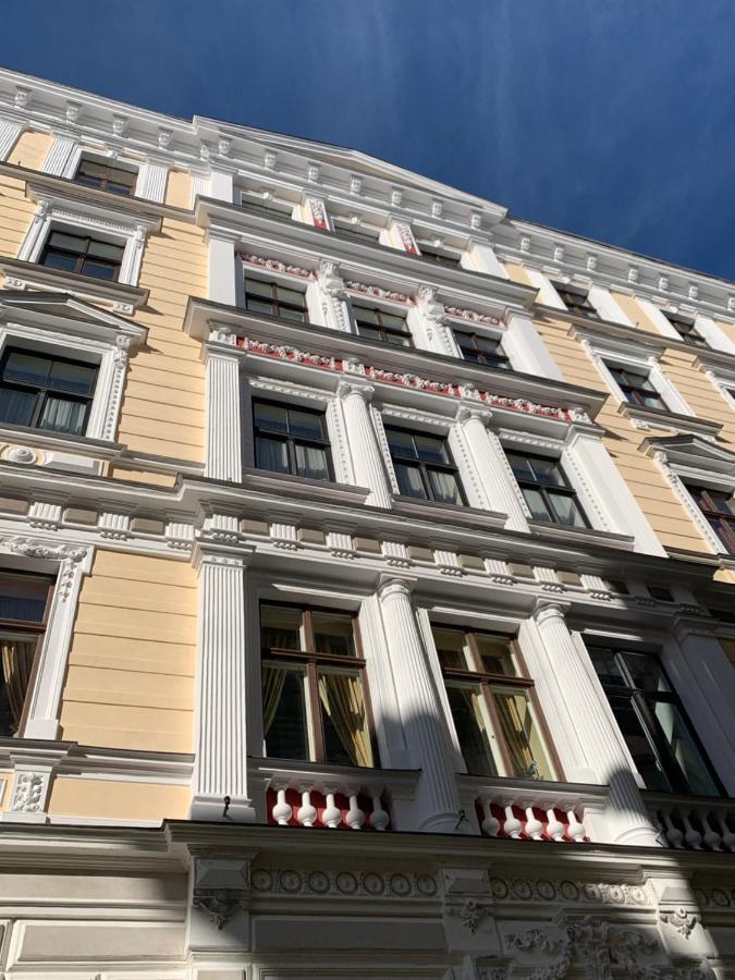 Dandelion Apartment Vecpilsetas Riga Ngoại thất bức ảnh